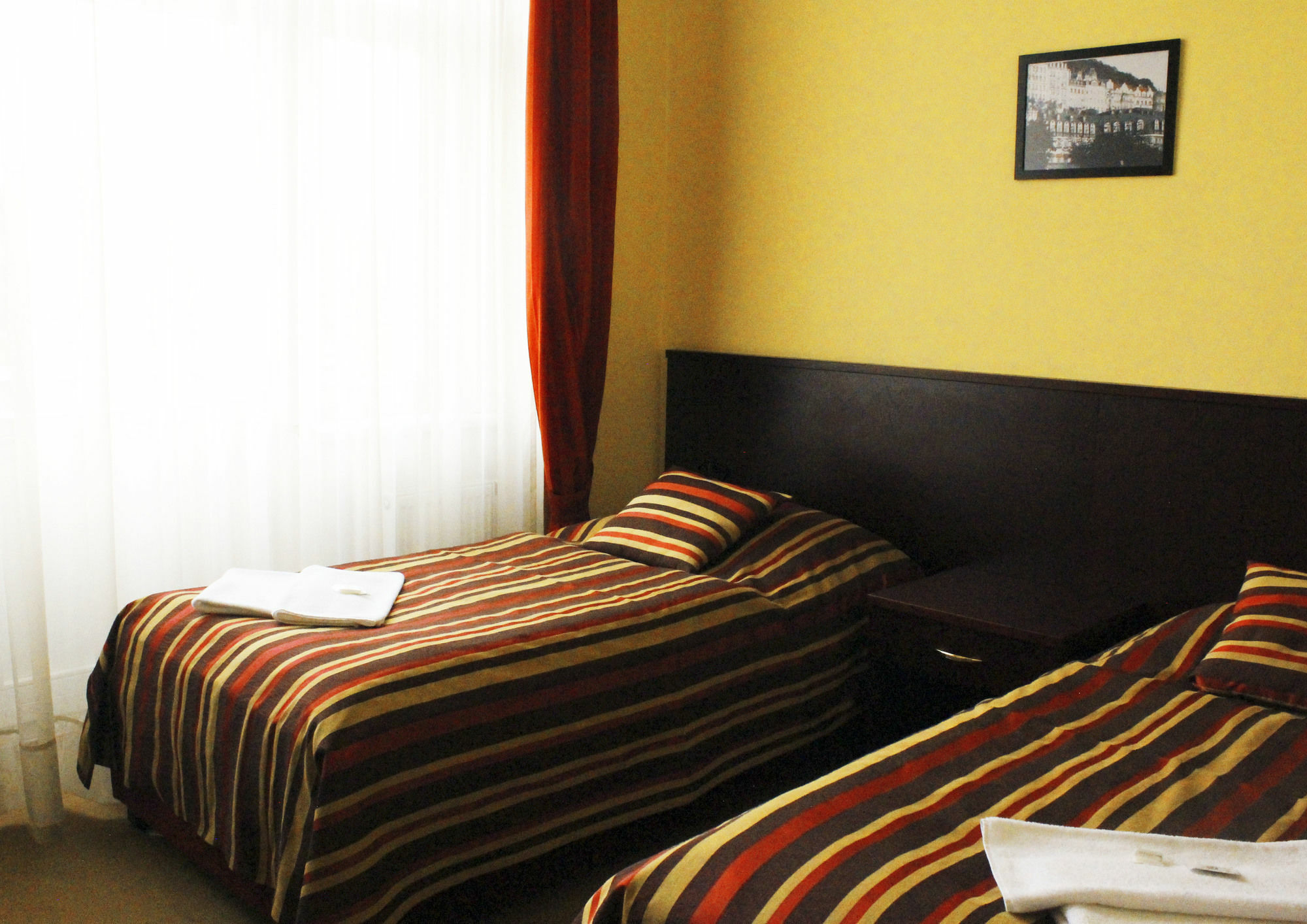 Hotel Adria Карловы Вары Экстерьер фото